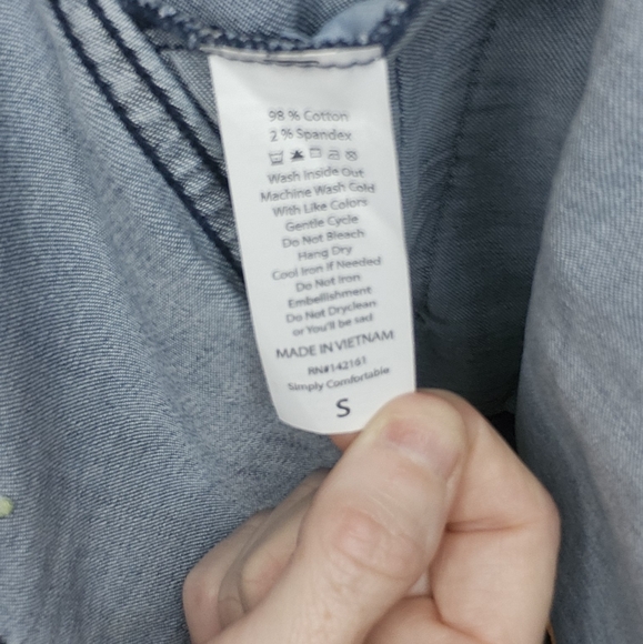 LuLaRoe "Jaxson" Style Embroidered Aztec Denim Jacket Size Small (6-8) - Picture 7 of 9